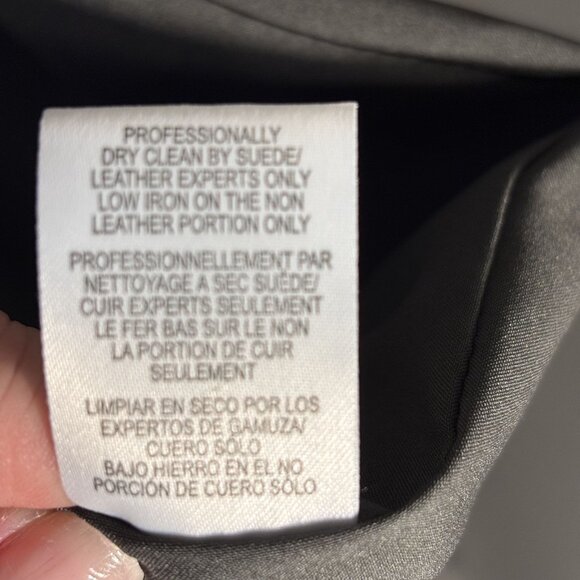 W By Worth Sleeveless Colorblock Shift Dress With Leather Pocket Detail - Picture 8 of 12